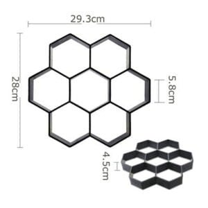 Creating Garden Paths with Paving DIY Moulds - Image 4