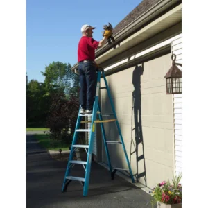 Fiberglass Step Ladder 250/225 Lb Load Capacity - Image 2