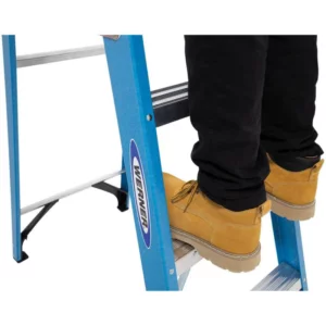 Fiberglass Step Ladder 250/225 Lb Load Capacity - Image 7