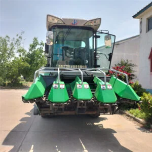 Single Row Corn Harvester Mini Corn Harvester Price Straw Breaking Corn Machine