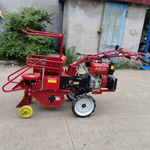 Single Row Corn Harvester Mini Corn Harvester Price Straw Breaking Corn Machine