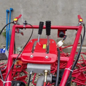 Single Row Corn Harvester Mini Corn Harvester Price Straw Breaking Corn Machine